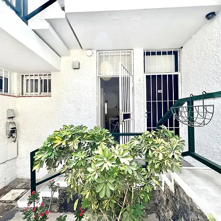 Moderno, Con Wifi, 300mtrs De La Playa Con Piscina En Tenerife Sur Daire Costa Del Silencio