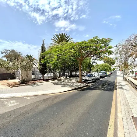 Moderno, Con Wifi, 300mtrs De La Playa Con Piscina En Tenerife Sur Daire Costa Del Silencio