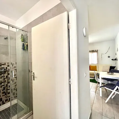 Moderno, Con Wifi, 300mtrs De La Playa Con Piscina En Tenerife Sur Apartment *