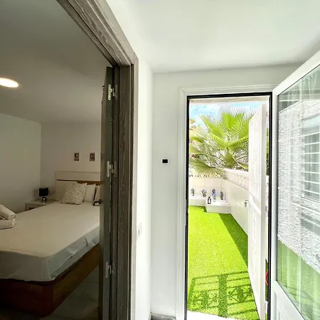 Moderno, Con Wifi, 300mtrs De La Playa Con Piscina En Tenerife Sur Коста-дель-Силенцио
